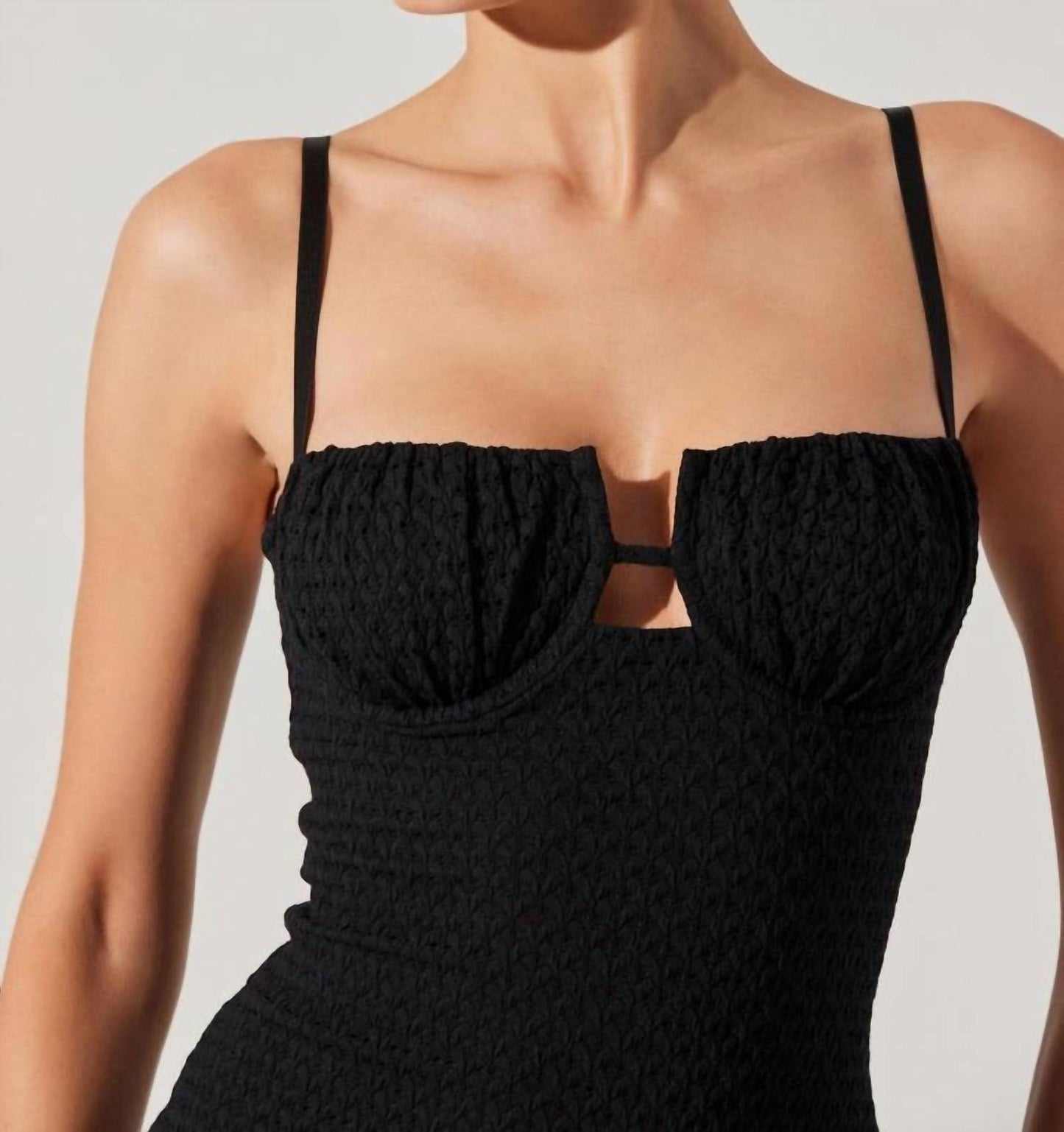 Astr - Jayde Midi Dress