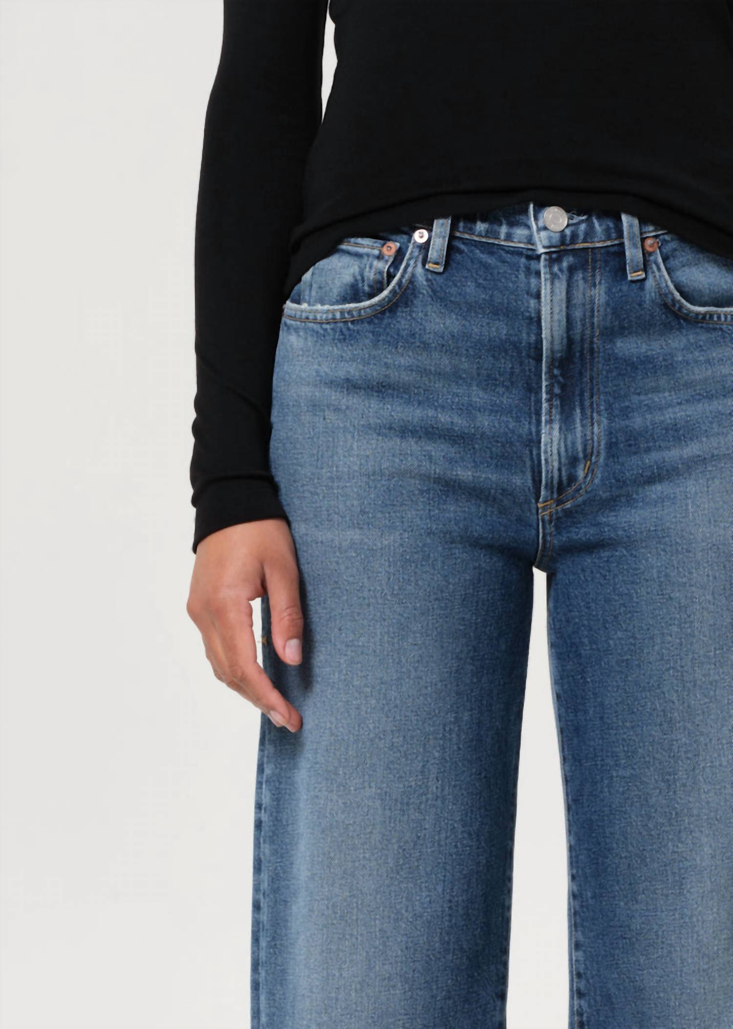 agolde-harper-mid-rise-straight-leg-jeans-1