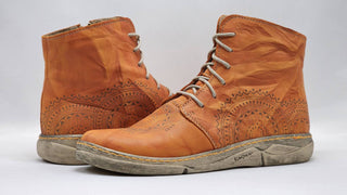 Kcr Group - Women's Timeless Fleece-Lined Zip-Up Leather Boots