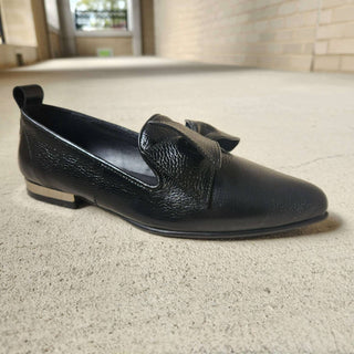 Bueno - Women's Pointed Toe Flat Shoes