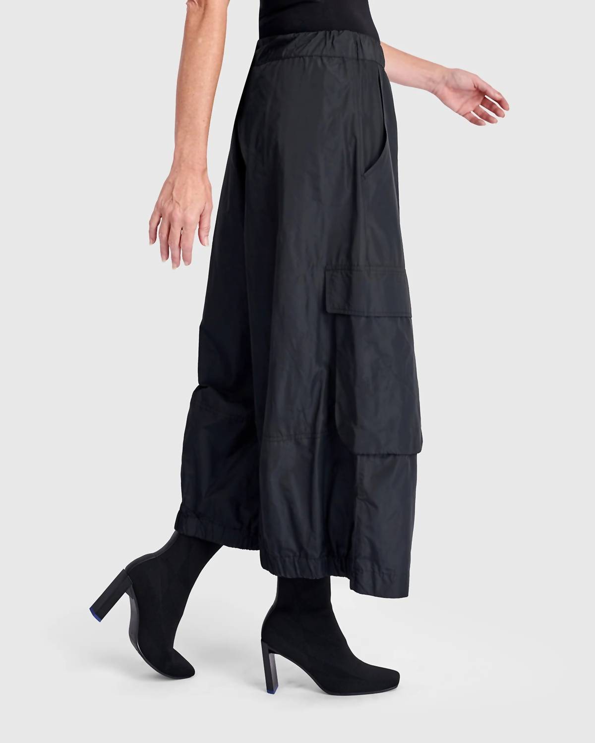 Alembika - Urban Wide Cargo Pants