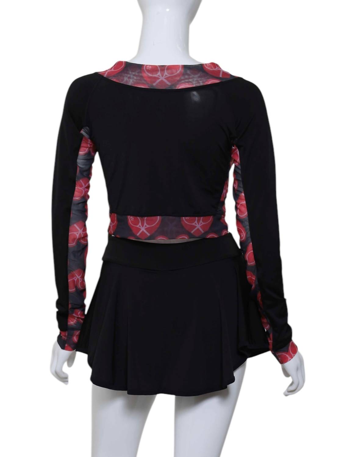 Love Love Tennis - Women's Vee Heart Mesh Crop Top