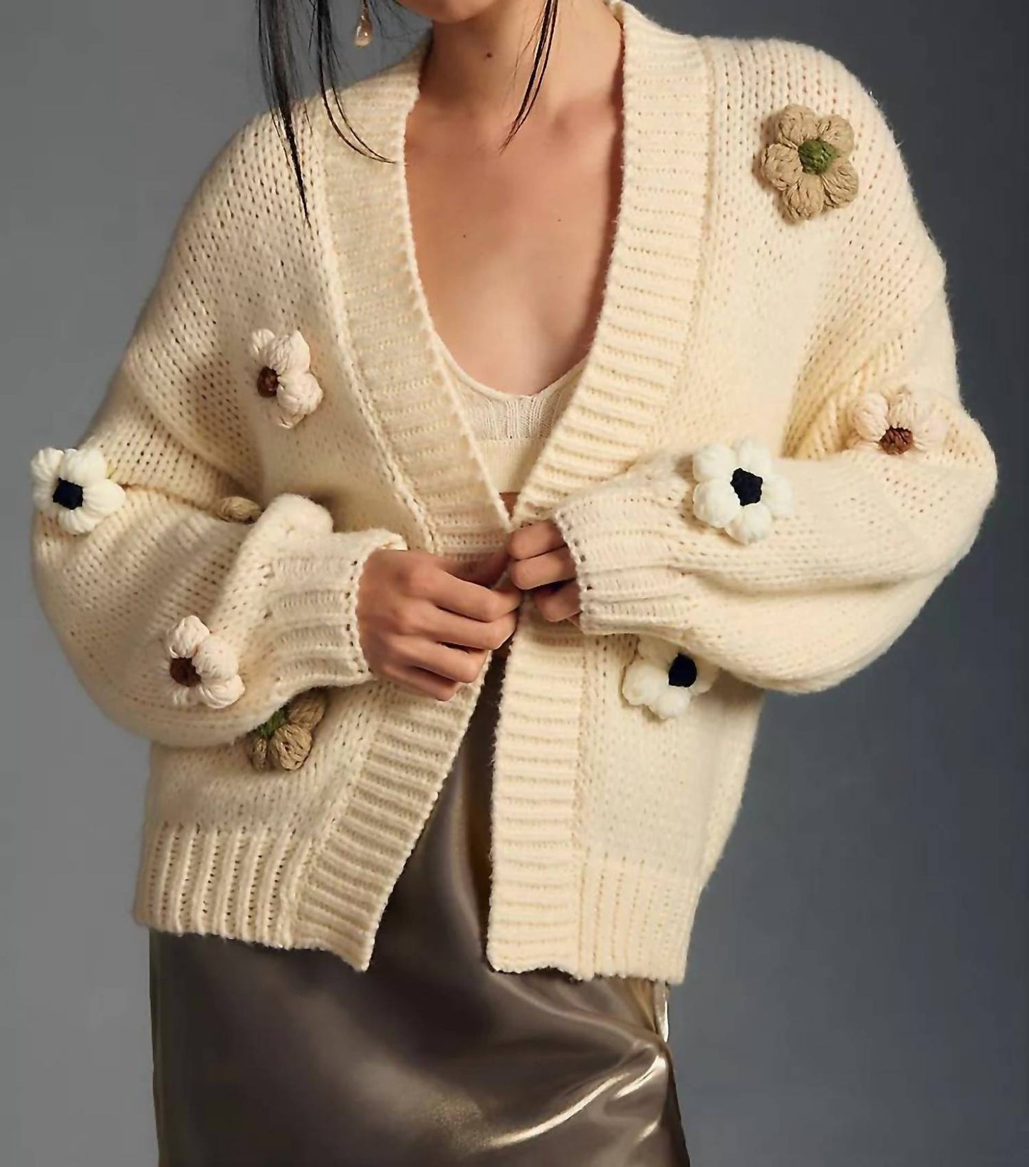 Aaron & Amber - 3D Chunky Flower Cardigan