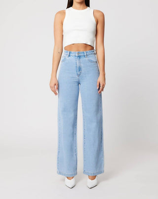 Abrand Jeans - 94 High & Wide Leg Jean