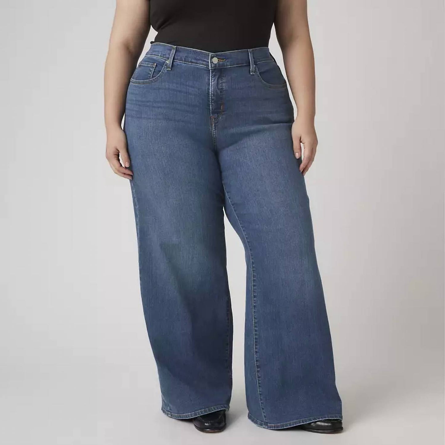 Levi'S - Mid Rise 318 Shaping Jeans - Plus Size