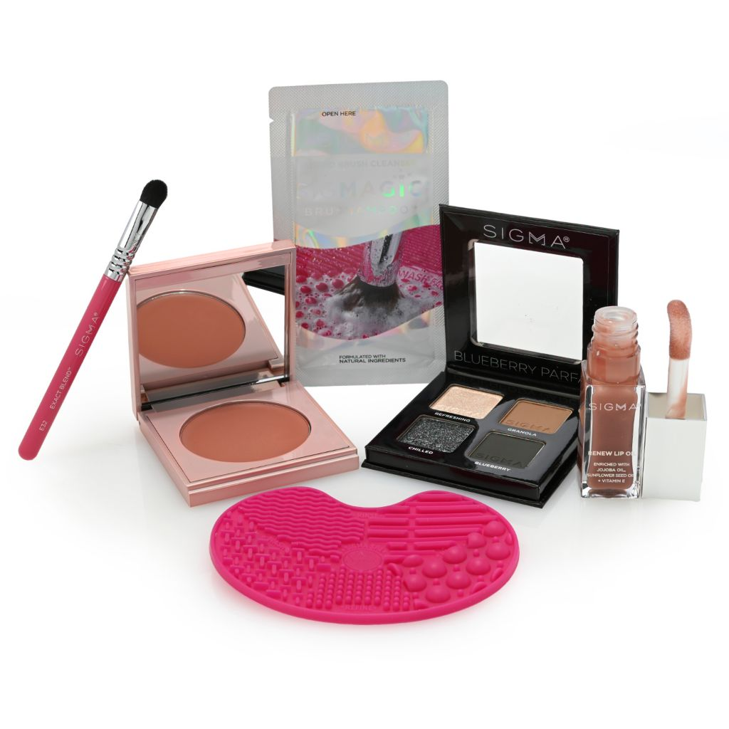 sigma-beauty-essentials-collection-glowing-gift-set