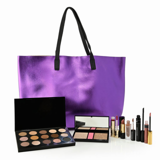 Ready to Wear 8-Piece Be a Holiday Beauty Collection w/ Tote Bag