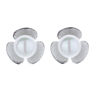 Sterling Silver Clover and Cultured Pearl Earring