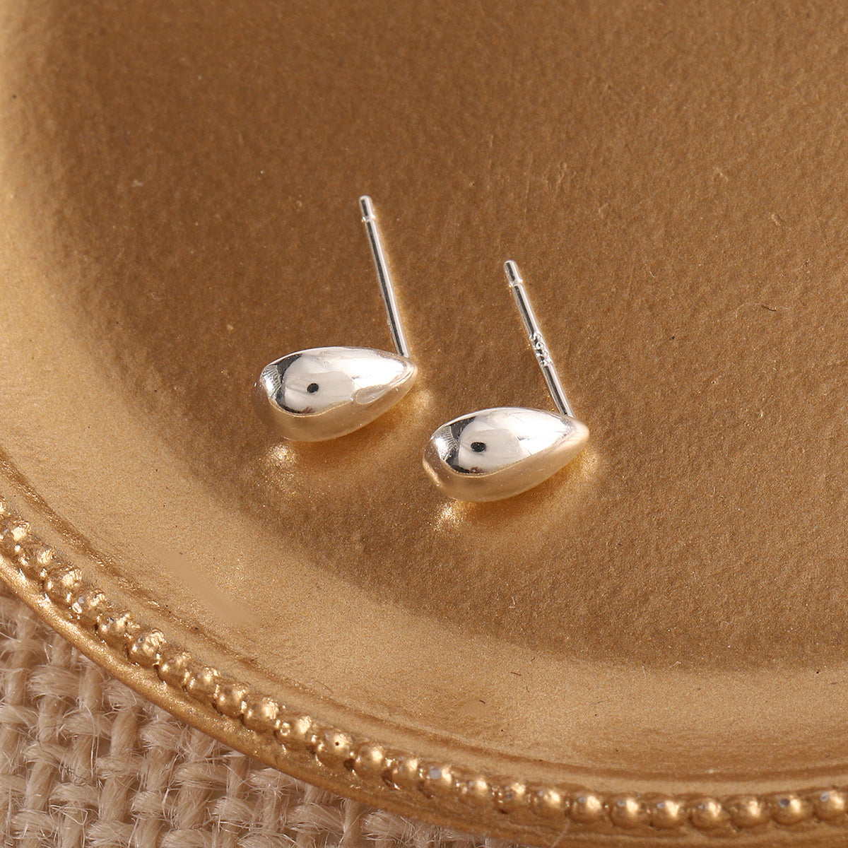 Sterling Silver Tear Drop Stud Earring