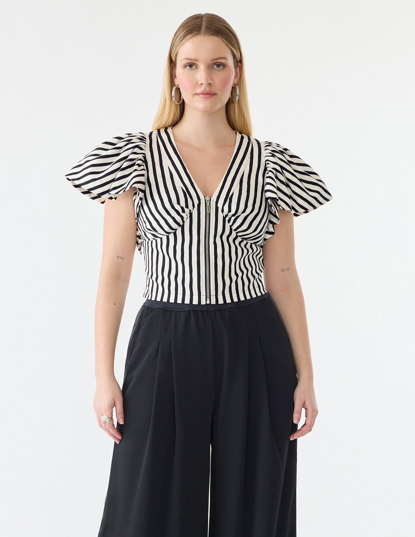 Flutter Sleeve Corset