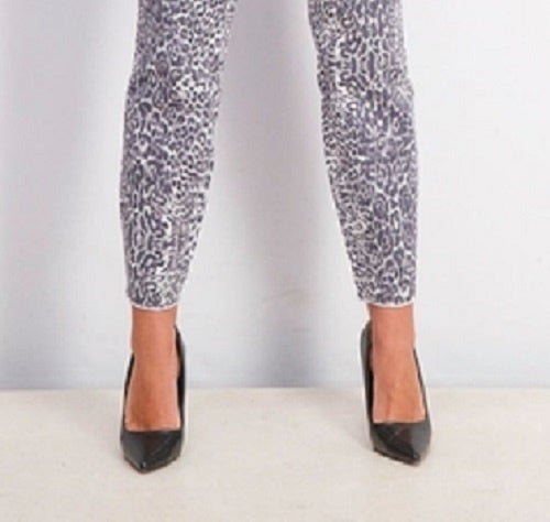 INC International Concepts Women's ncessential Leopard-Print Curvy-Fit Skinny Jeans Blue Size 2