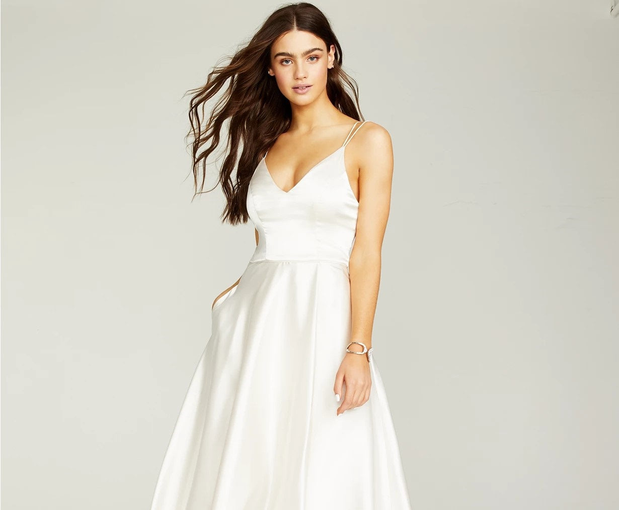 Sequin Hearts Juniors' Strappy-Back Satin Gown White Size 13