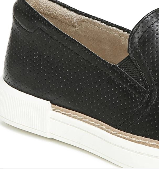 Naturalizer Women's Zola 3 Slip Ons Shoes Black Size 7.5 M