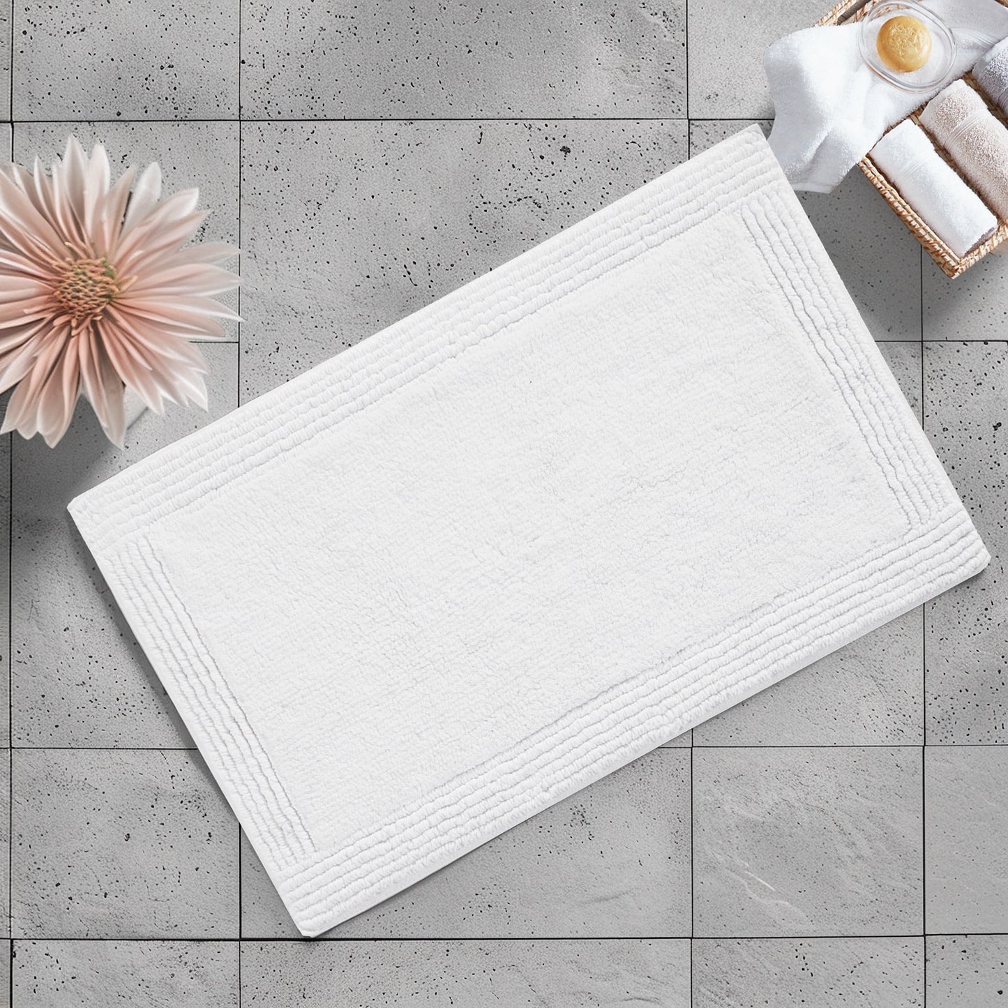 Splendor Cotton Tufted Reversible Bath Rug