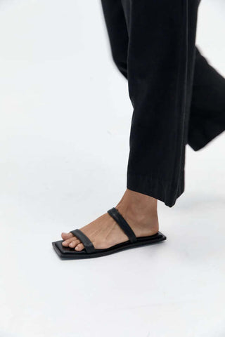 St. Agni Minimal Two Strap Slide - BlackBlack / 6(36)