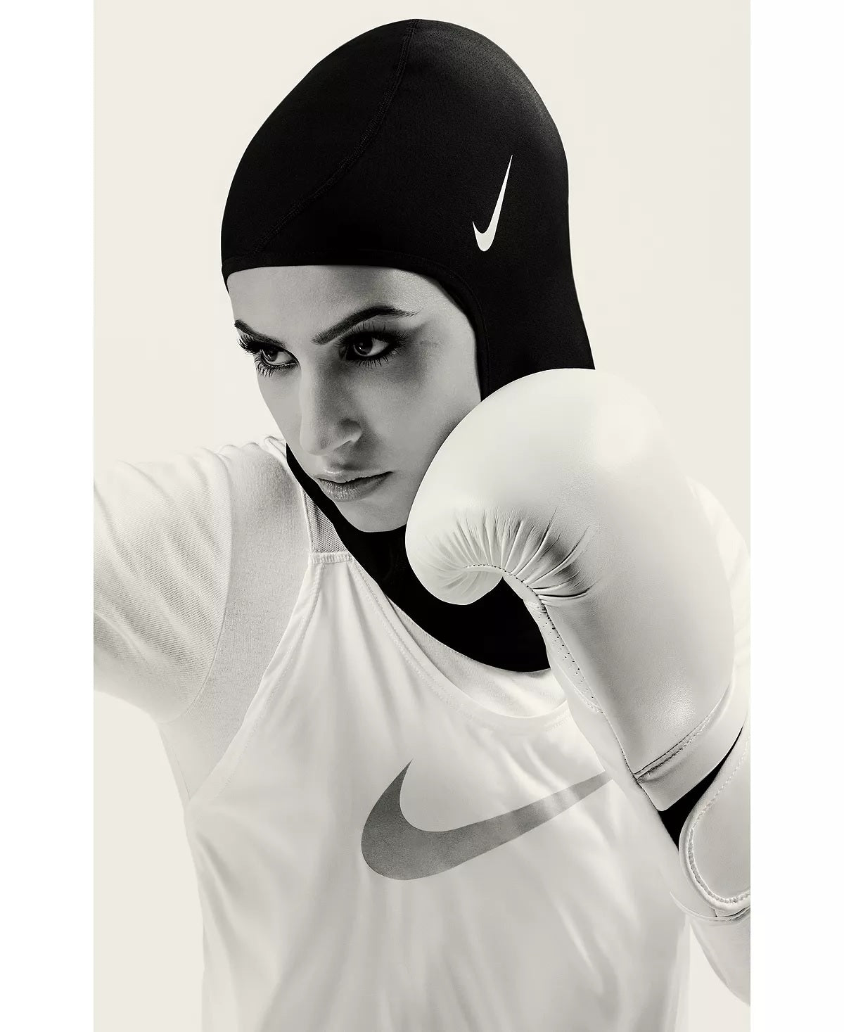 Nike Women's Pro Hijab Black Charcoal Size XS