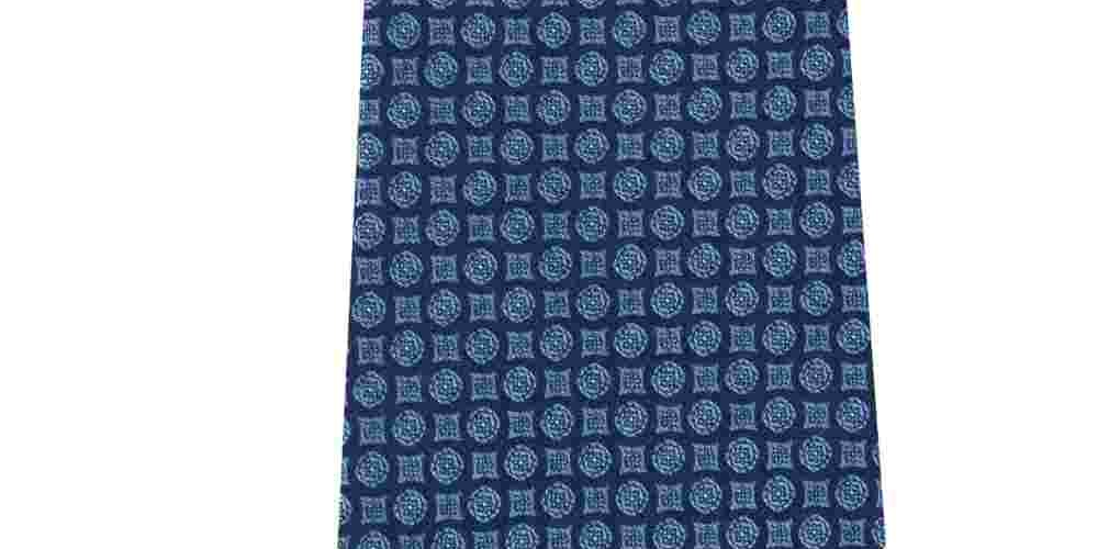 Calvin Klein Men's Clean Medallion Slim Silk Tie Blue Size Regular