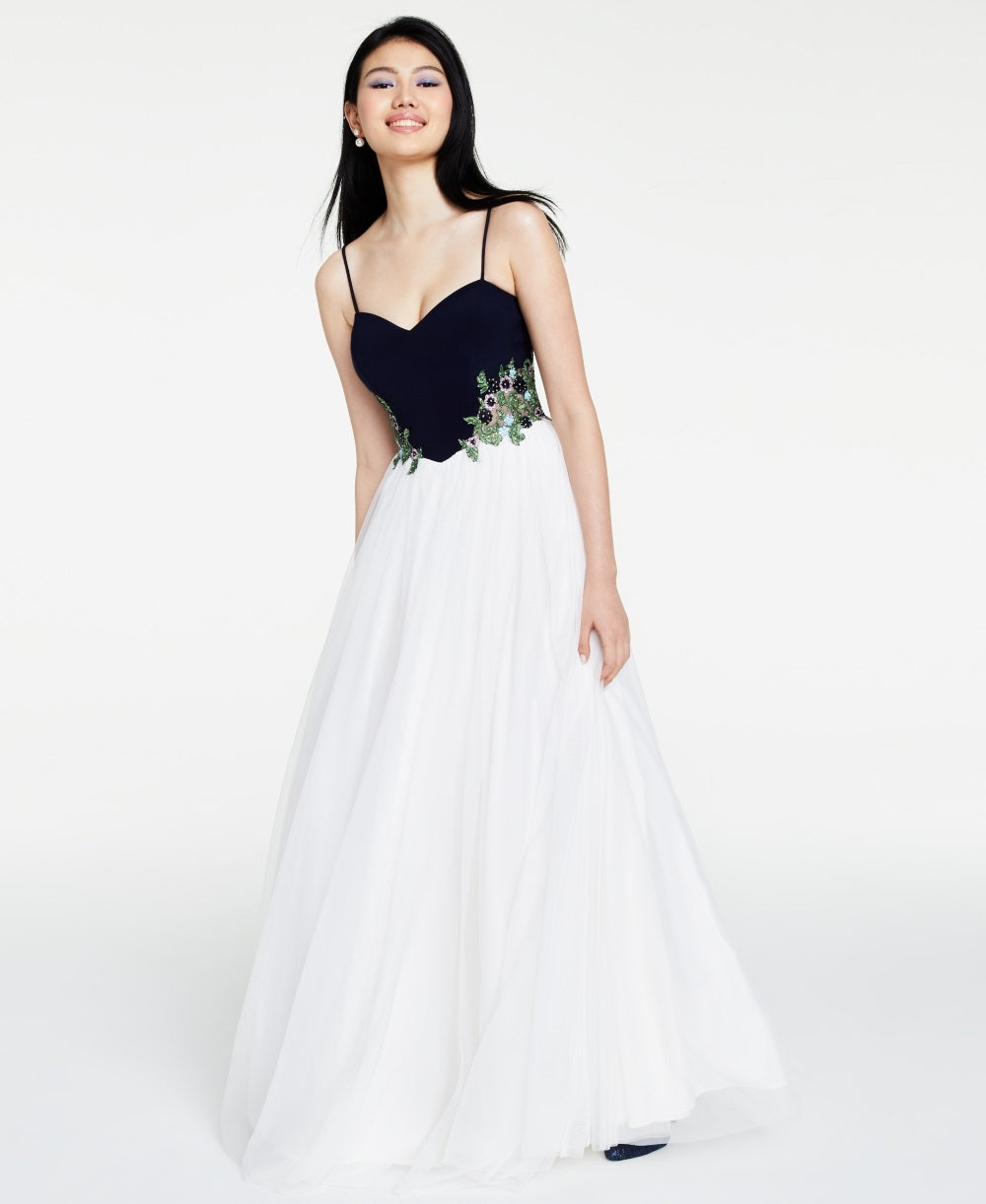 Blondie Nites Junior's Floral Applique Mesh Gown White Size 13