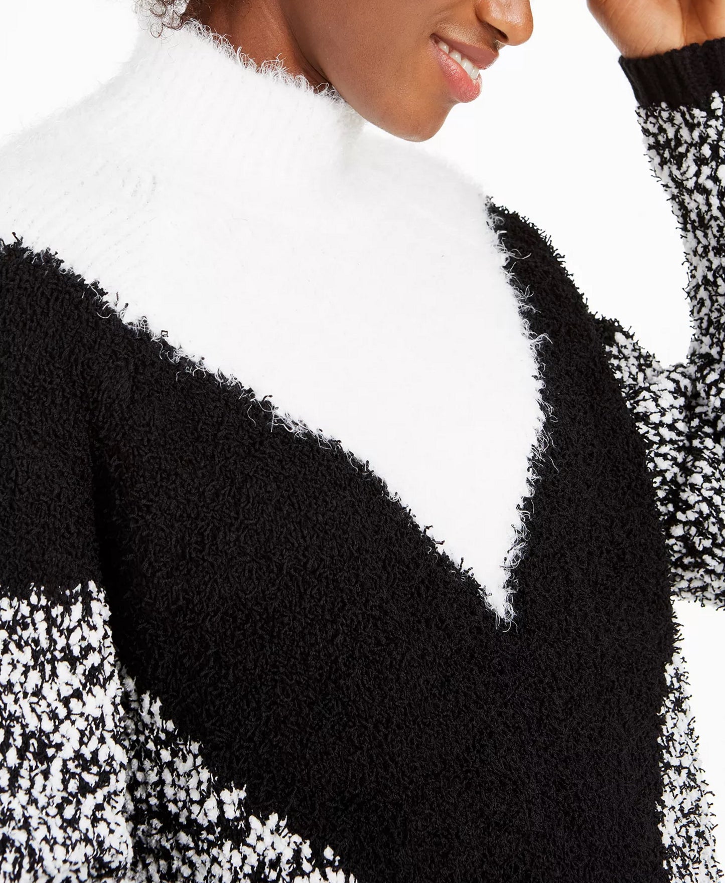 Bar III Women's Textured Turtleneck Sweater White Size Medium