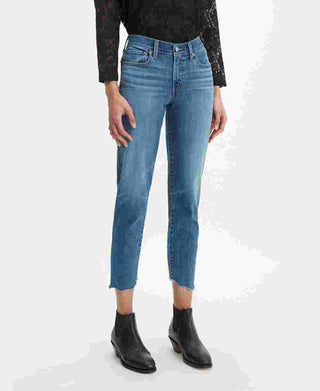 Levi's Women's Boyfriend Tapered Leg Jeans Blue Size 28