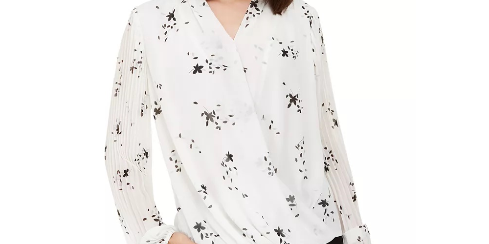 Alfani Women's Pleated  Sleeves Floral Long Sleeve V Neck Top White Size X-Large