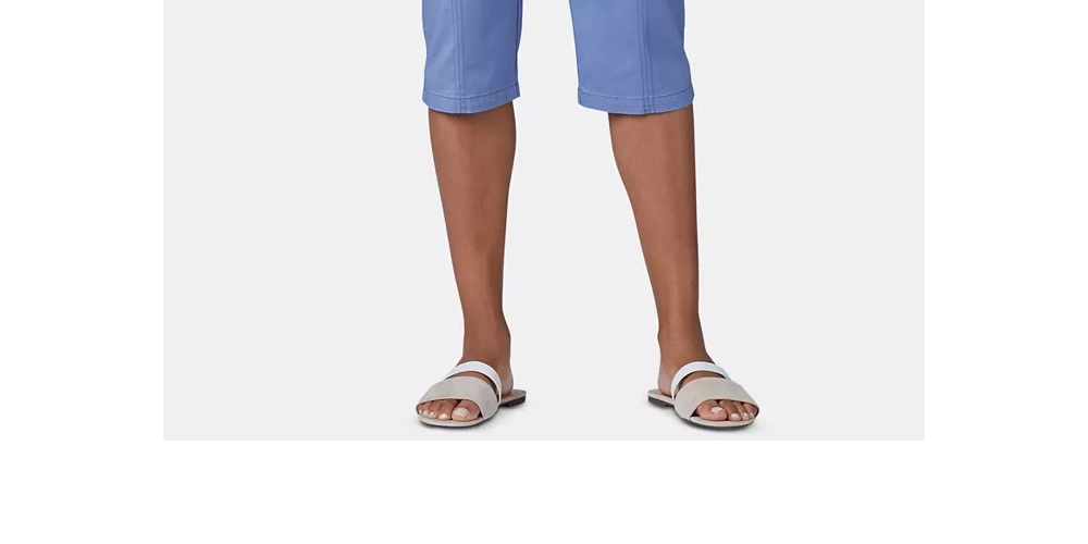 Lee Women's Patch Pocket Capri Pants Blue Size 12 Petite