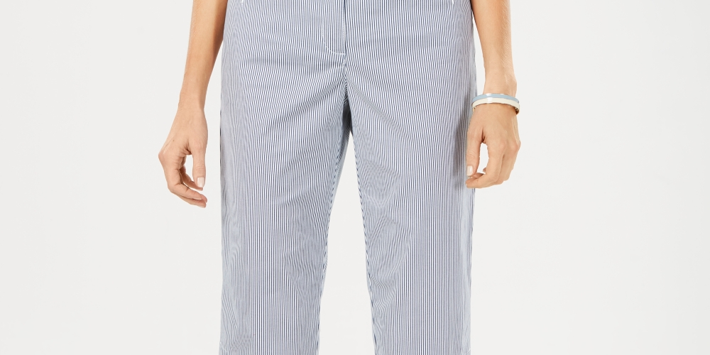 Karen Scott Women's Striped Capris Blue Size 6