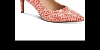 Alfani Women's Jeules Pointed Toe Slip on Pumps Red Size 5M