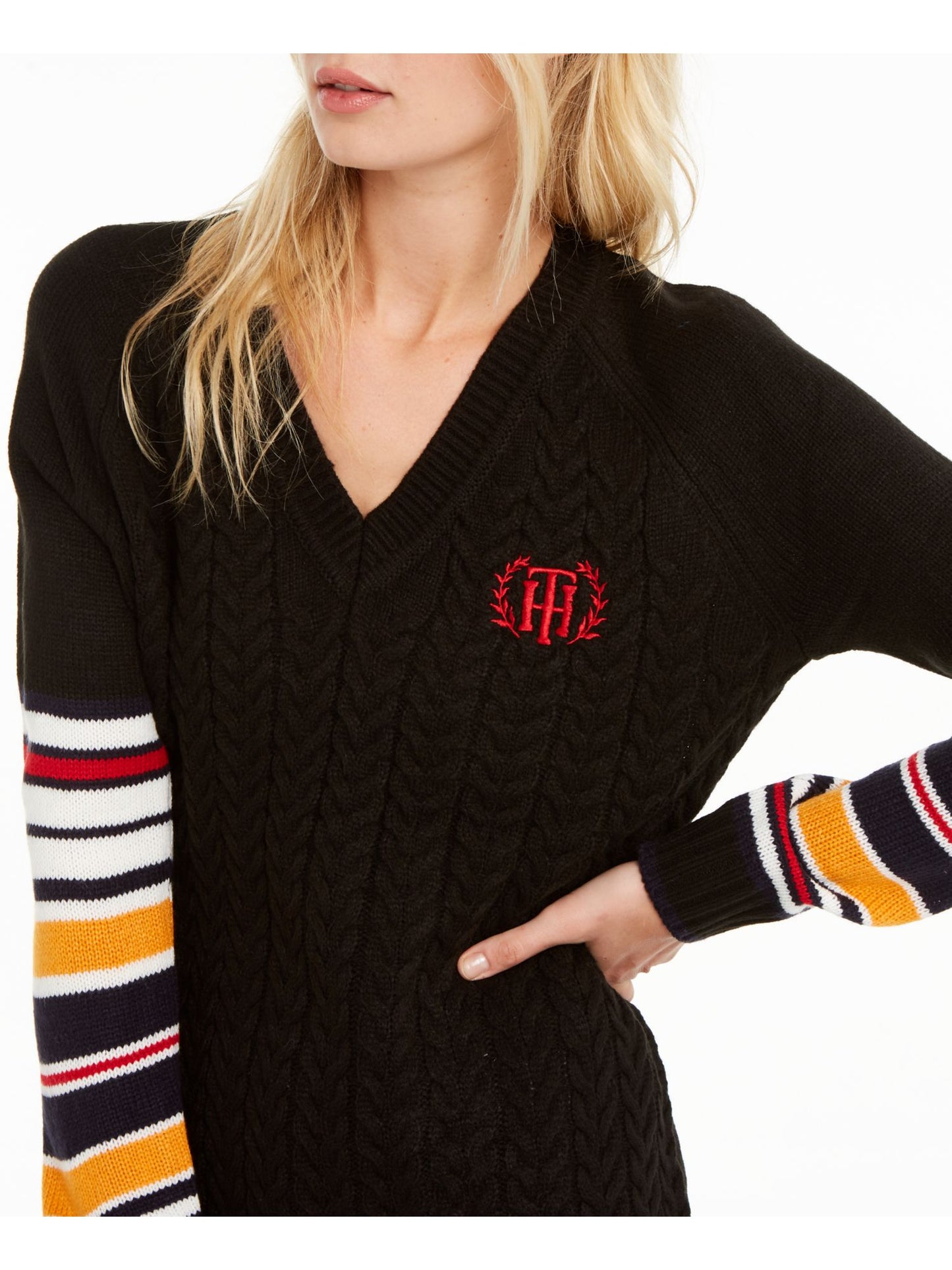 Tommy Hilfiger Women's Contrast Trim Embroidered Logo Pullover Sweater Black Size X-Small