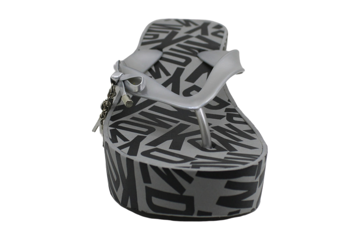 DKNY Womens Nola Wedge Sandals Thong Slip on Silver Size 9M