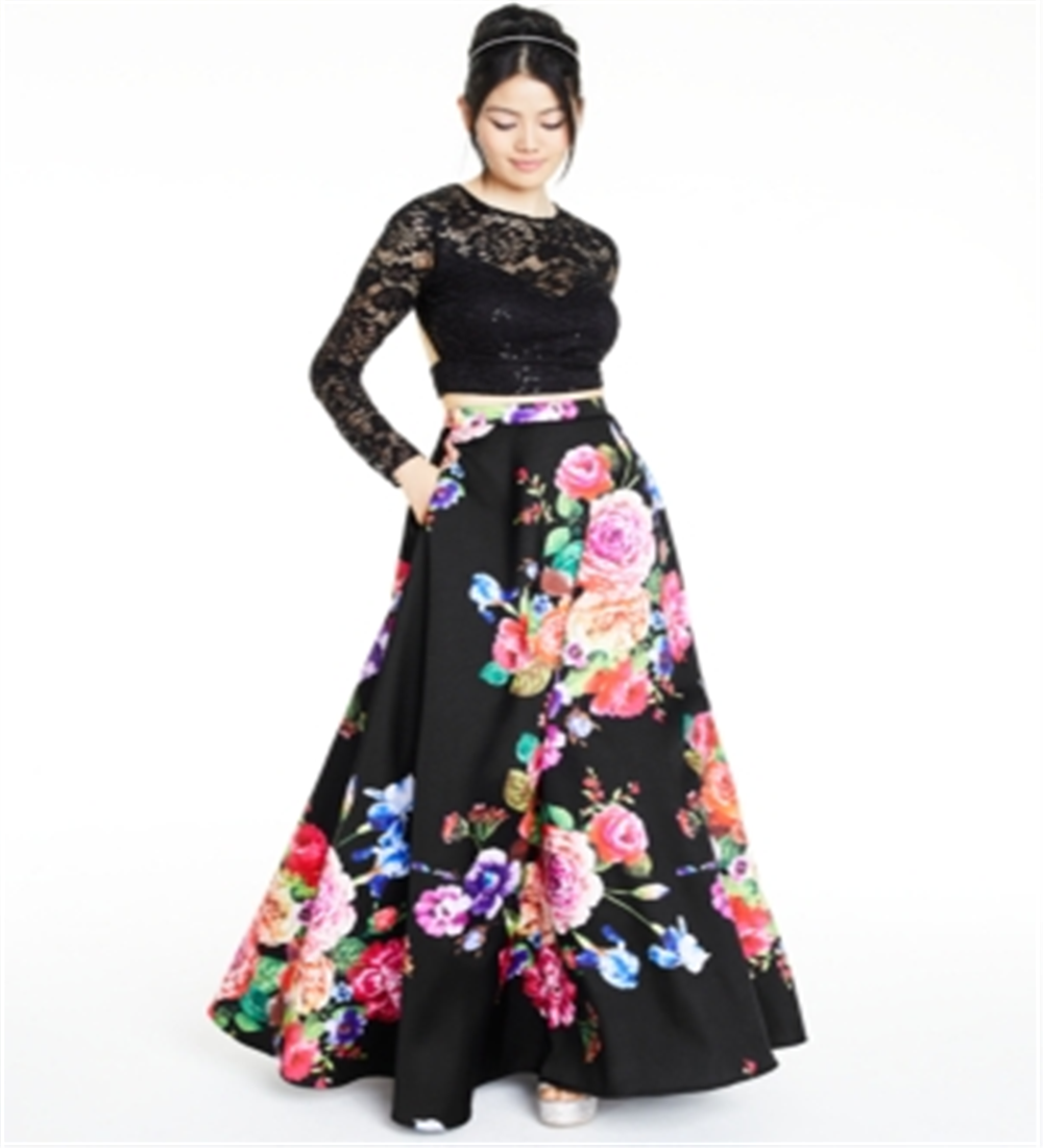 B. Darlin Women's Lace Floral Long Sleeve Jewel Neck Full Length Formal Fit Flare Dress Black Size 15-16