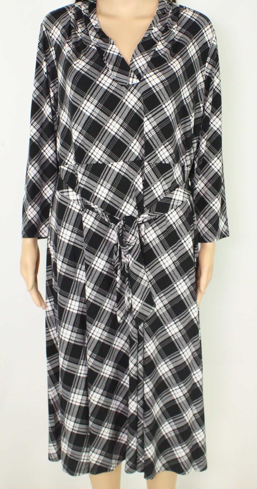 Charter Club Women's Shift Dress Plus Plaid V-Neck Tie-Waist  Black Size 2X