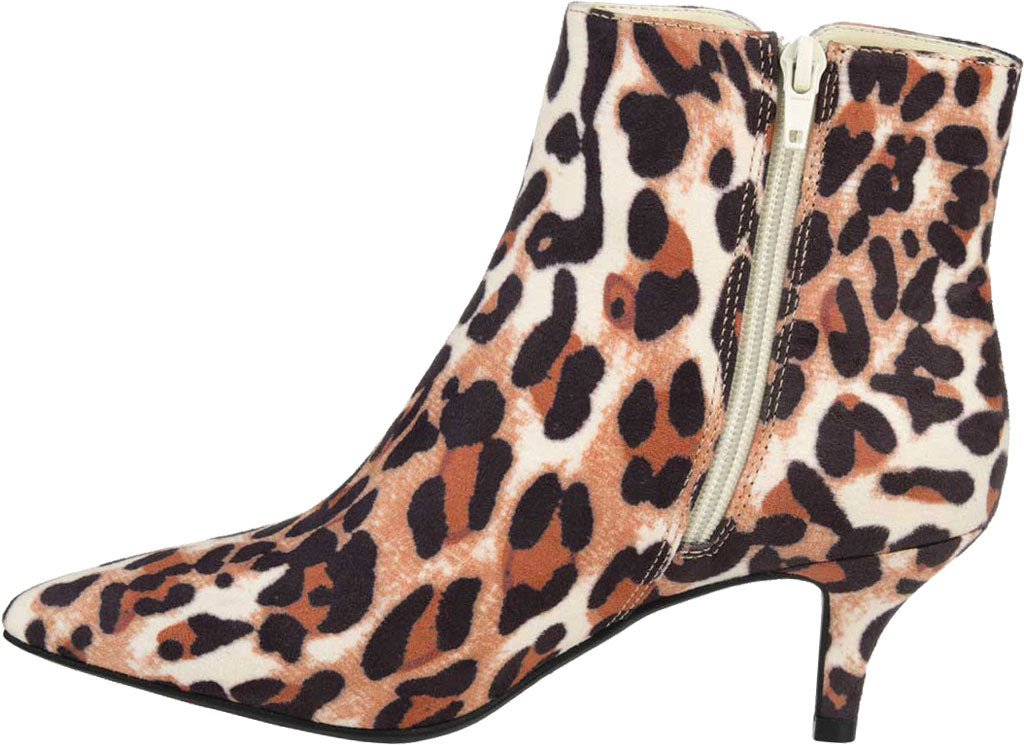 Journee Collection Women's Isobel Bootie Brown Size 11 M