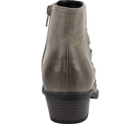 White Mountain Women's  Desire Studded Ankle Boot Brown Size 7.5 M