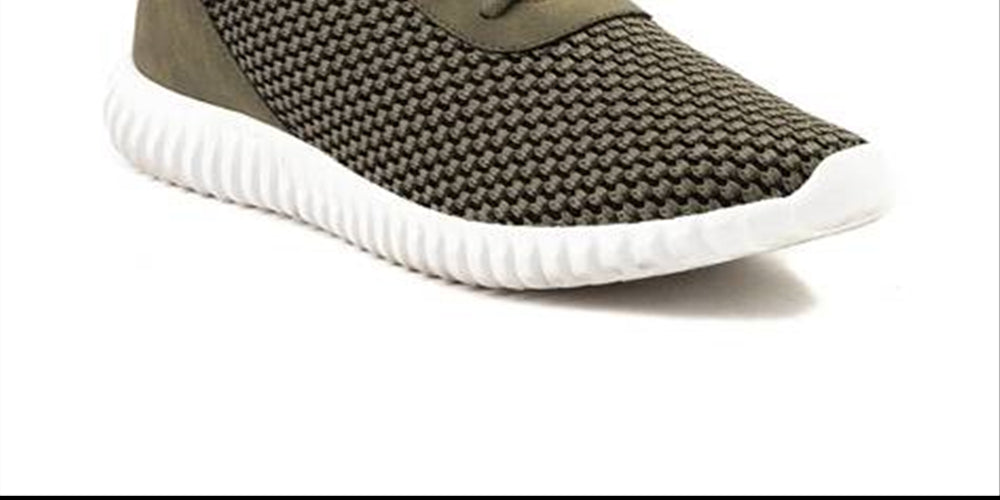 Chinese Laundry Women's Harlen Sneakers Green Size 8