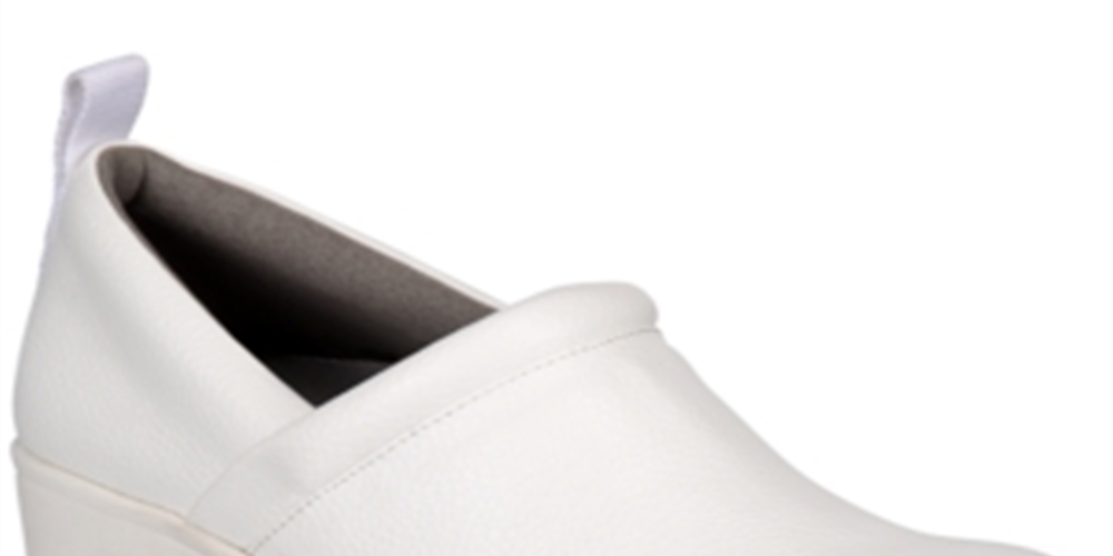 Giani Bernini Women's Memory Foam Cavvell Clogs White Size 6 M