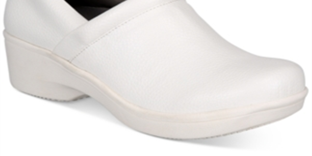 Giani Bernini Women's Memory Foam Cavvell Clogs White Size 6 M