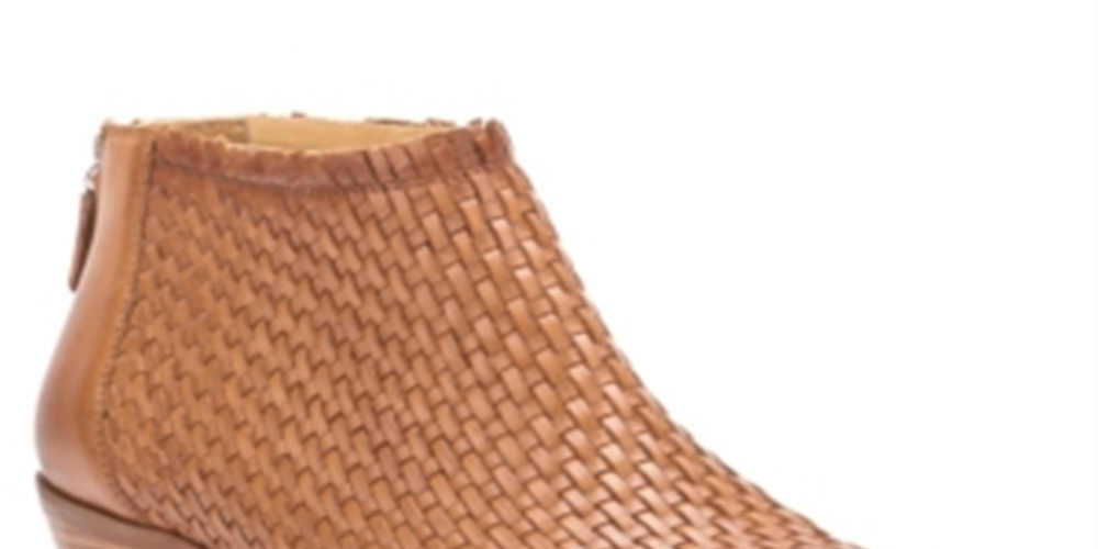 Vintage Foundry Co Women's Delmira Boot Sand Size 10M