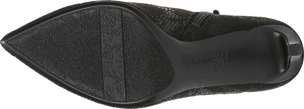 Life Stride Women's Nicolette Pointed Toe Bootie Black Size 6.5