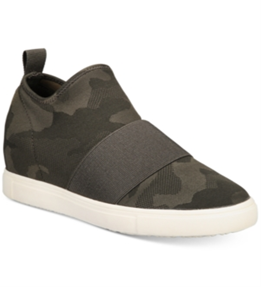 Material Girl Women's Camouflage Cushioned Lug Sole Quila Round Toe Platform Slip on Athletic Sneakers Green Size 8 M
