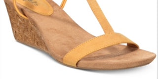 Style & Co. Women's Mulan Open Toe Casual Platform Sandals Yellow Size 10 M