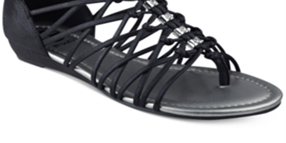 G by GUESS Women's Jonsie Strappy Flat Sandals Black 9.5M