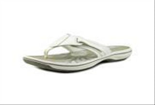 Clarks Women's Brinkley JoJo Open Toe Casual Flip Flops Flip White Size 8.0