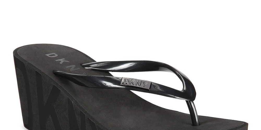 DKNY Women's Cooper Rubber Open Toe Casual Black Size 11