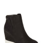 Kenneth Cole New York Women's Pull on Fashion Sneakers Black- Size 8 M