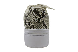 Guess Women's Rigster5 Low Top Lace up Fashion Sneakers Brown Size 10 M