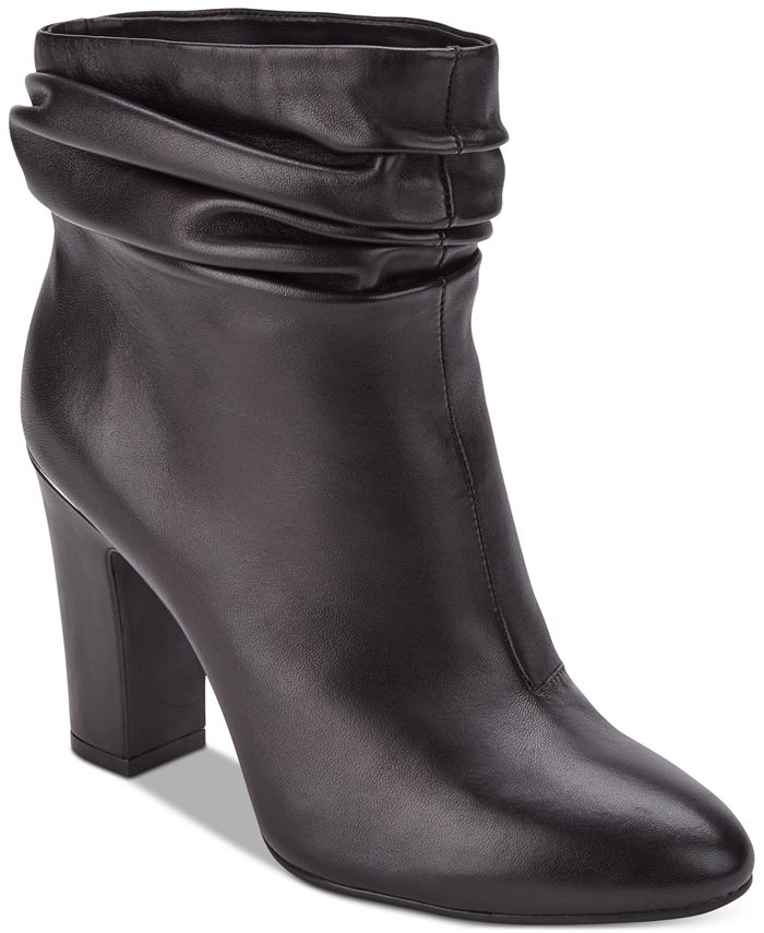 DKNY Women's Sabel Leather Almond Toe Ankle Fashion Boots Black Size 8