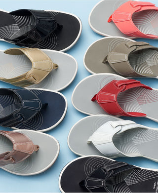 Clarks Women's Brinkley Sail Flip Flops Thong Slip on Red Size 8 M