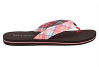 Tommy Hilfiger Women's Conica Thong Sandal Pink Size 9