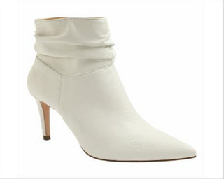 XOXO Women's Casual Taniah Boot White Size 6.5